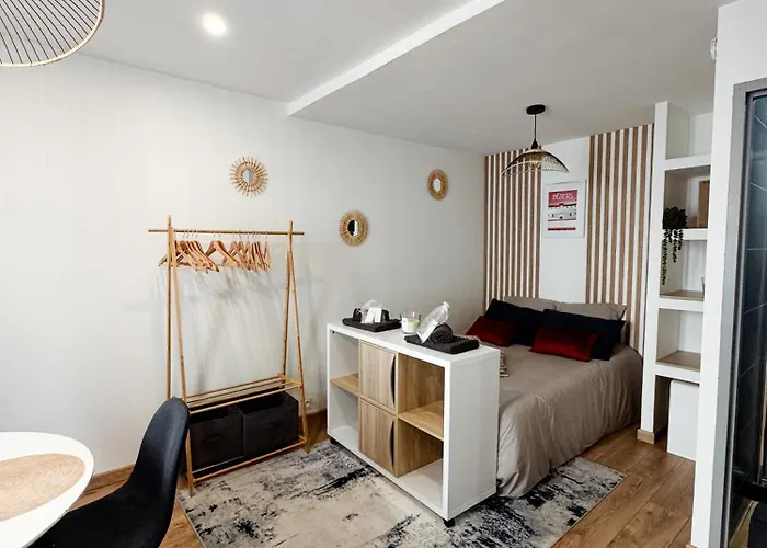 Le Repaire Blterrois Apartment *